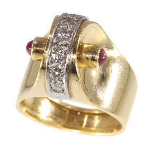 Extrovert and stylish red gold vintage Art Retro ring with diamonds and rubies